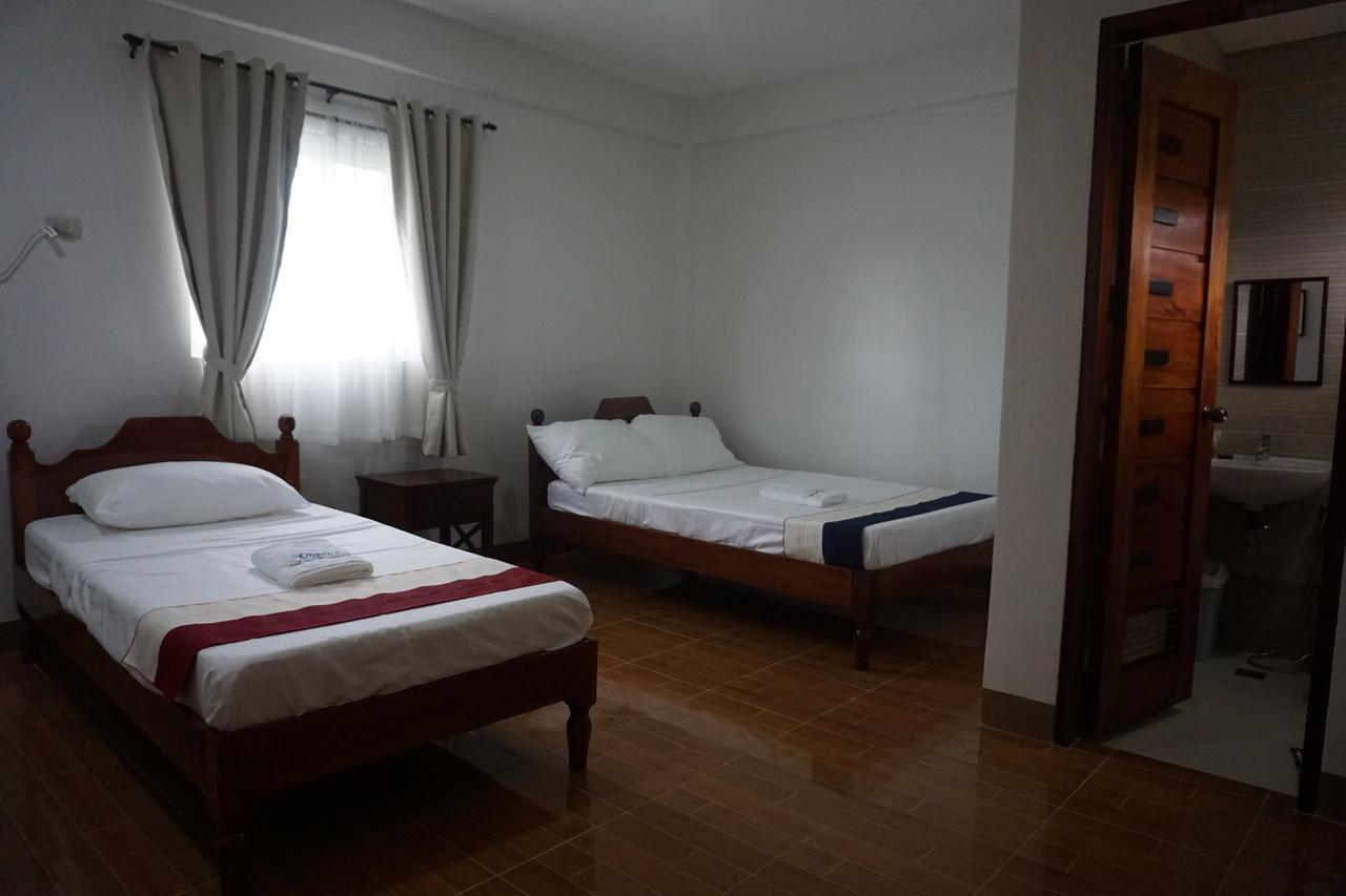 Lugano Bed And Breakfast Santa Ana  エクステリア 写真